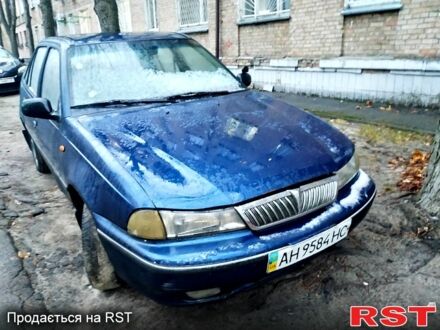 Дэу Нексия 2005 в Иванкове на Automoto.ua Синий Дэу Нексия, объемом двигателя 1.5 л и пробегом 450 тыс. км за 600 $, фото 1 на Automoto.ua