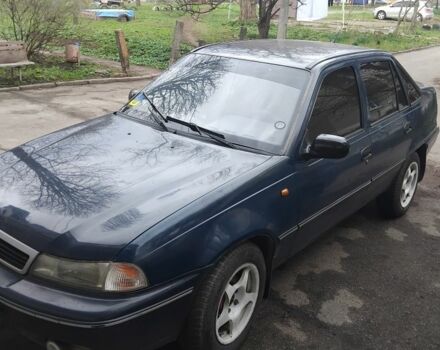 Синий Дэу Нексия, объемом двигателя 1.5 л и пробегом 534 тыс. км за 2000 $, фото 1 на Automoto.ua