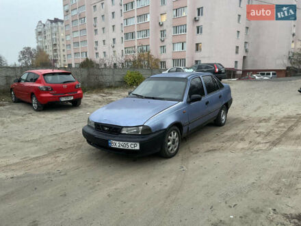Синий Дэу Нексия, объемом двигателя 1.5 л и пробегом 300 тыс. км за 699 $, фото 1 на Automoto.ua