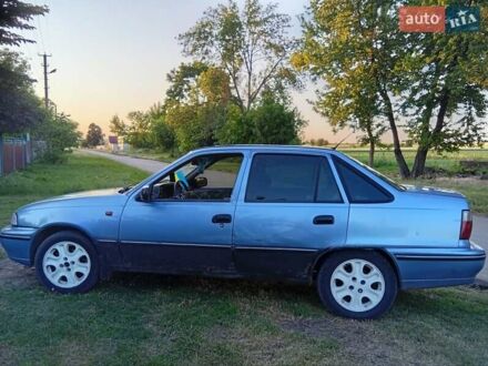 Дэу Нексия 2006 в Тетиеве на Automoto.ua Синий Дэу Нексия, объемом двигателя 1.5 л и пробегом 300 тыс. км за 960 $, фото 1 на Automoto.ua