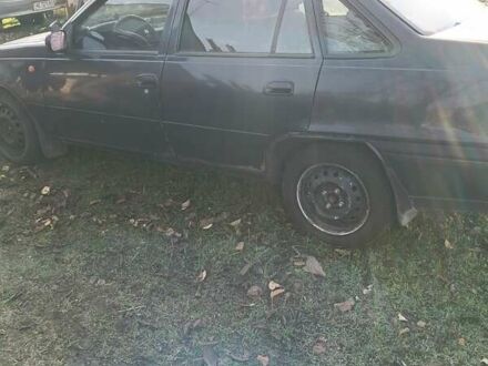 Синий Дэу Нексия, объемом двигателя 1.5 л и пробегом 225 тыс. км за 1800 $, фото 1 на Automoto.ua