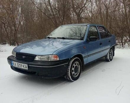 Синий Дэу Нексия, объемом двигателя 1.5 л и пробегом 220 тыс. км за 2000 $, фото 1 на Automoto.ua