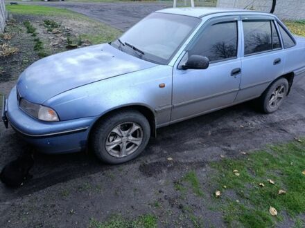 Синий Дэу Нексия, объемом двигателя 1.5 л и пробегом 230 тыс. км за 1600 $, фото 1 на Automoto.ua