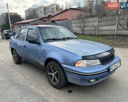 Синий Дэу Нексия, объемом двигателя 1.5 л и пробегом 287 тыс. км за 685 $, фото 1 на Automoto.ua