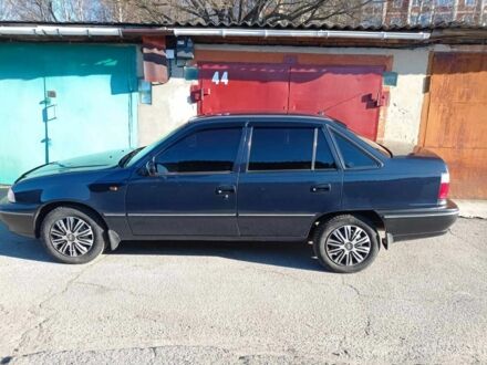 Синий Дэу Нексия, объемом двигателя 1.5 л и пробегом 150 тыс. км за 2400 $, фото 1 на Automoto.ua