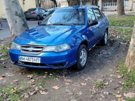 Синий Дэу Нексия, объемом двигателя 1.5 л и пробегом 170 тыс. км за 1200 $, фото 1 на Automoto.ua