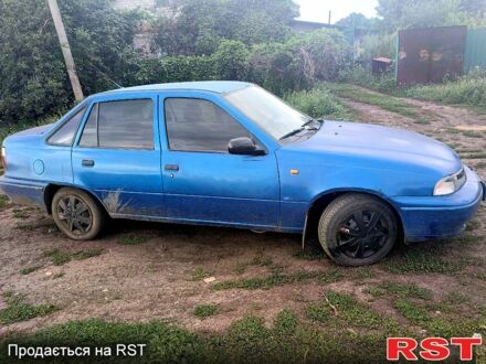 Дэу Нексия 2008 в Чугуеве на Automoto.ua Синий Дэу Нексия, объемом двигателя 1.5 л и пробегом 240 тыс. км за 1190 $, фото 1 на Automoto.ua