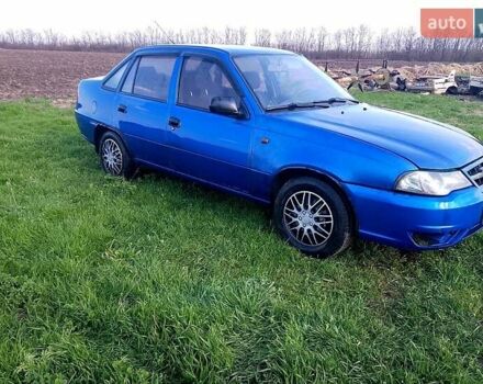 Синий Дэу Нексия, объемом двигателя 1.5 л и пробегом 250 тыс. км за 1200 $, фото 1 на Automoto.ua