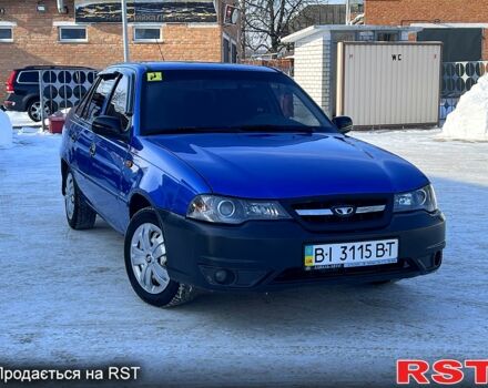 Синій Деу Нексія, об'ємом двигуна 1.6 л та пробігом 390 тис. км за 2200 $, фото 1 на Automoto.ua