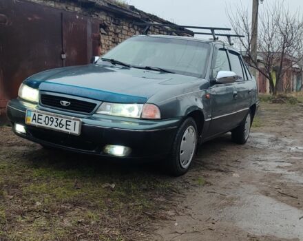 Зелений Деу Нексія, об'ємом двигуна 1 л та пробігом 350 тис. км за 854 $, фото 5 на Automoto.ua