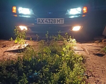 Зеленый Дэу Нексия, объемом двигателя 1.5 л и пробегом 304 тыс. км за 3000 $, фото 1 на Automoto.ua