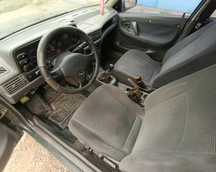 Зеленый Дэу Нексия, объемом двигателя 1.5 л и пробегом 119 тыс. км за 1300 $, фото 7 на Automoto.ua