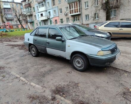 Зеленый Дэу Нексия, объемом двигателя 0 л и пробегом 300 тыс. км за 1300 $, фото 1 на Automoto.ua