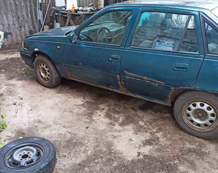 Дэу Нексия 1997 в Харькове на Automoto.ua Зеленый Дэу Нексия, объемом двигателя 1.5 л и пробегом 218 тыс. км за 800 $, фото 1 на Automoto.ua