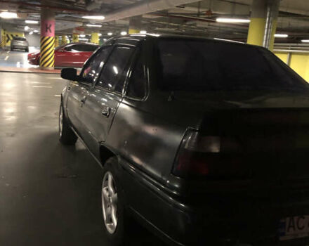 Зеленый Дэу Нексия, объемом двигателя 1.5 л и пробегом 370 тыс. км за 900 $, фото 6 на Automoto.ua