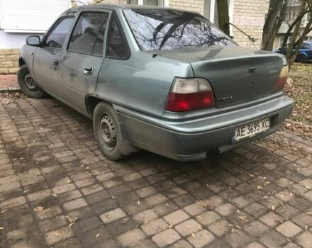 Зеленый Дэу Нексия, объемом двигателя 1.5 л и пробегом 232 тыс. км за 1018 $, фото 5 на Automoto.ua