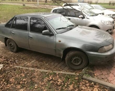 Зеленый Дэу Нексия, объемом двигателя 1.5 л и пробегом 232 тыс. км за 1018 $, фото 4 на Automoto.ua