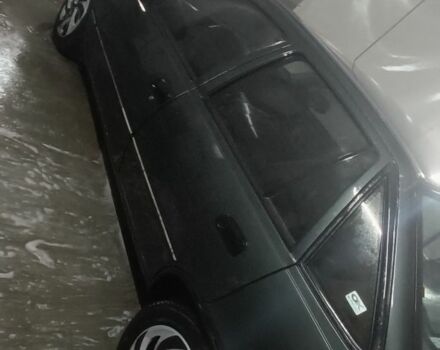 Зеленый Дэу Нексия, объемом двигателя 1.5 л и пробегом 291 тыс. км за 1300 $, фото 2 на Automoto.ua