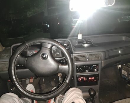 Зеленый Дэу Нексия, объемом двигателя 1.5 л и пробегом 291 тыс. км за 1300 $, фото 4 на Automoto.ua