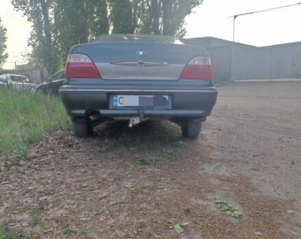 Зеленый Дэу Нексия, объемом двигателя 1.5 л и пробегом 291 тыс. км за 1300 $, фото 1 на Automoto.ua