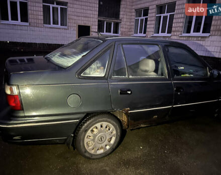 Зеленый Дэу Нексия, объемом двигателя 1.5 л и пробегом 169 тыс. км за 900 $, фото 5 на Automoto.ua