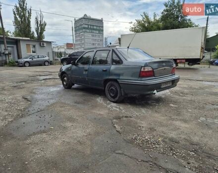 Дэу Нексия 2005 в Киеве на Automoto.ua Зеленый Дэу Нексия, объемом двигателя 1.5 л и пробегом 294 тыс. км за 1500 $, фото 3 на Automoto.ua