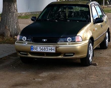 Зеленый Дэу Нексия, объемом двигателя 1.5 л и пробегом 180 тыс. км за 1600 $, фото 2 на Automoto.ua