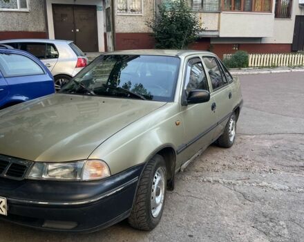 Зеленый Дэу Нексия, объемом двигателя 1.5 л и пробегом 267 тыс. км за 700 $, фото 1 на Automoto.ua