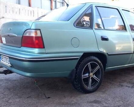 Зеленый Дэу Нексия, объемом двигателя 1.6 л и пробегом 280 тыс. км за 1950 $, фото 8 на Automoto.ua