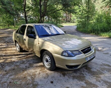 Зелений Деу Нексія, об'ємом двигуна 1.6 л та пробігом 218 тис. км за 2400 $, фото 4 на Automoto.ua