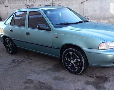 Зеленый Дэу Нексия, объемом двигателя 1.6 л и пробегом 280 тыс. км за 1950 $, фото 9 на Automoto.ua