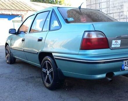 Зеленый Дэу Нексия, объемом двигателя 1.6 л и пробегом 280 тыс. км за 1950 $, фото 3 на Automoto.ua