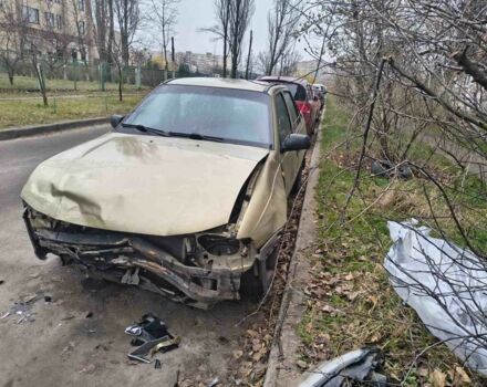 Зеленый Дэу Нексия, объемом двигателя 1.5 л и пробегом 99 тыс. км за 420 $, фото 3 на Automoto.ua