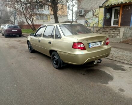 Зеленый Дэу Нексия, объемом двигателя 1.6 л и пробегом 232 тыс. км за 1900 $, фото 3 на Automoto.ua