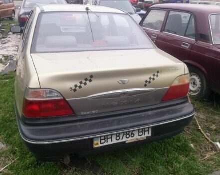 Зеленый Дэу Нексия, объемом двигателя 1.5 л и пробегом 3 тыс. км за 607 $, фото 3 на Automoto.ua