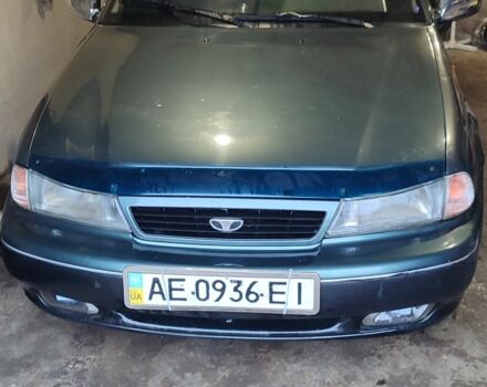 Зеленый Дэу Нексия, объемом двигателя 1 л и пробегом 350 тыс. км за 854 $, фото 1 на Automoto.ua