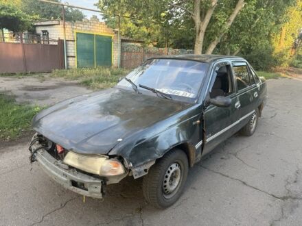 Дэу Нексия 1997 в Глобино на Automoto.ua Зеленый Дэу Нексия, объемом двигателя 0 л и пробегом 300 тыс. км за 400 $, фото 1 на Automoto.ua