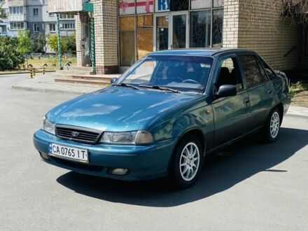 Дэу Нексия 1997 в Синельниковом на Automoto.ua Зеленый Дэу Нексия, объемом двигателя 1.5 л и пробегом 200 тыс. км за 844 $, фото 1 на Automoto.ua