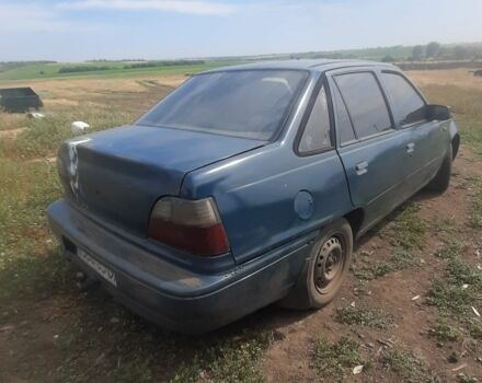 Зелений Деу Нексія, об'ємом двигуна 1.5 л та пробігом 100 тис. км за 1100 $, фото 1 на Automoto.ua