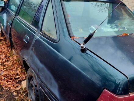 Деу Нексія 1997 у Дніпро (Дніпропетровську) на Automoto.ua Зелений Деу Нексія, об'ємом двигуна 1.5 л та пробігом 0 тис. км за 650 $, фото 1 на Automoto.ua