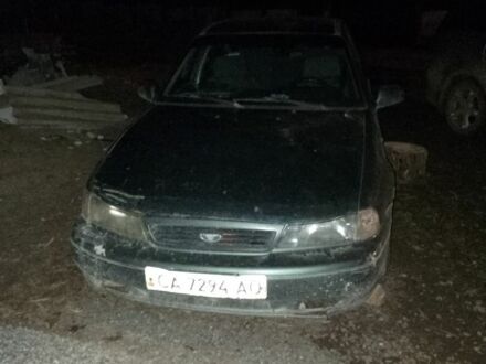 Дэу Нексия 1998 в Хмельницком на Automoto.ua Зеленый Дэу Нексия, объемом двигателя 0 л и пробегом 32 тыс. км за 500 $, фото 1 на Automoto.ua