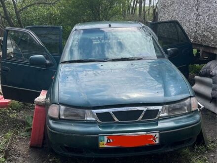 Дэу Нексия 2003 в Кропивницком (Кировограде) на Automoto.ua Зеленый Дэу Нексия, объемом двигателя 1.5 л и пробегом 300 тыс. км за 1000 $, фото 1 на Automoto.ua