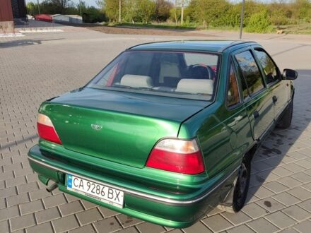 Дэу Нексия 2003 в Черкассах на Automoto.ua Зеленый Дэу Нексия, объемом двигателя 1.5 л и пробегом 300 тыс. км за 999 $, фото 1 на Automoto.ua