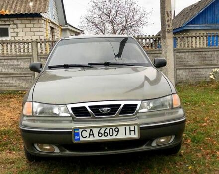 Зеленый Дэу Нексия, объемом двигателя 1.5 л и пробегом 207 тыс. км за 1800 $, фото 1 на Automoto.ua