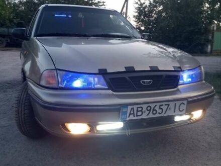 Зеленый Дэу Нексия, объемом двигателя 1.5 л и пробегом 343 тыс. км за 1250 $, фото 1 на Automoto.ua