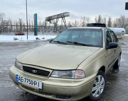 Зеленый Дэу Нексия, объемом двигателя 1.5 л и пробегом 220 тыс. км за 799 $, фото 1 на Automoto.ua