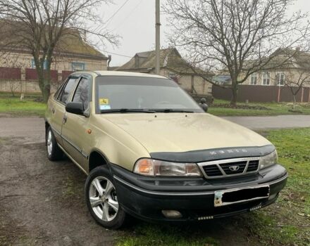 Зеленый Дэу Нексия, объемом двигателя 0 л и пробегом 210 тыс. км за 2800 $, фото 1 на Automoto.ua