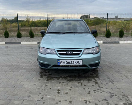 Зелений Деу Нексія, об'ємом двигуна 1.6 л та пробігом 128 тис. км за 2000 $, фото 1 на Automoto.ua