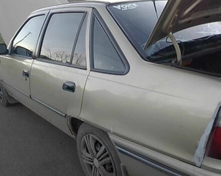 Помаранчевий Деу Нексія, об'ємом двигуна 1.5 л та пробігом 187 тис. км за 1800 $, фото 5 на Automoto.ua