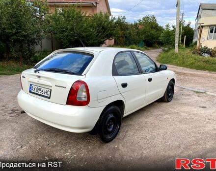 Белый Дэу Нубира, объемом двигателя 1.6 л и пробегом 200 тыс. км за 1850 $, фото 5 на Automoto.ua